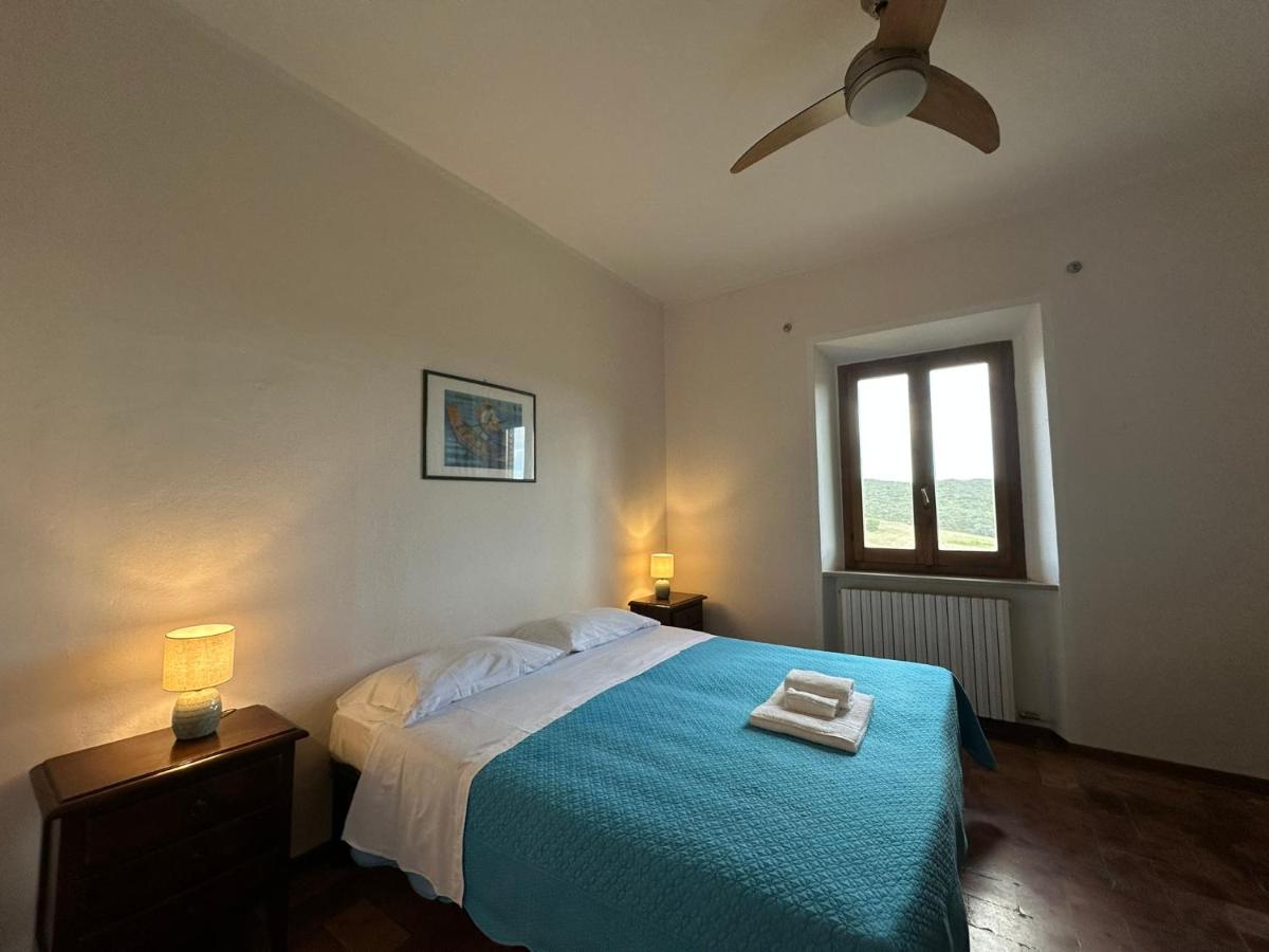 Three-Bedroom Apartment with Balcony