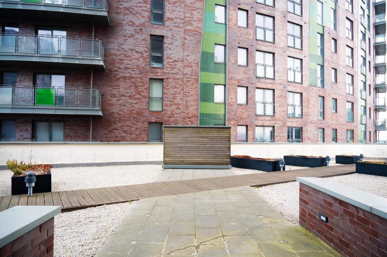 City Luxury with FREE Parking - Ferienwohnung Hunslet