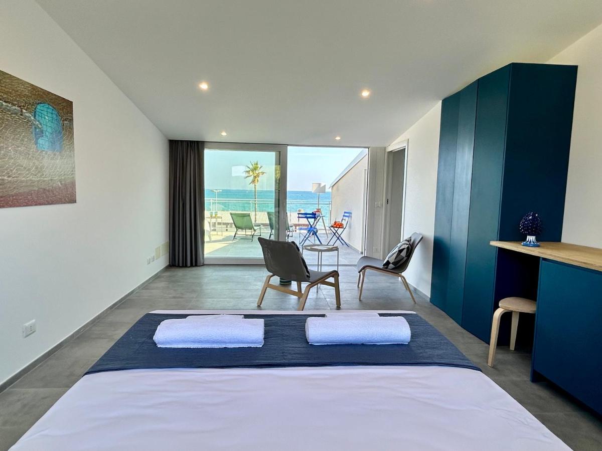 Giannammare - casa sulla spiaggia - Chambres d’hôtes Marina di Ragusa