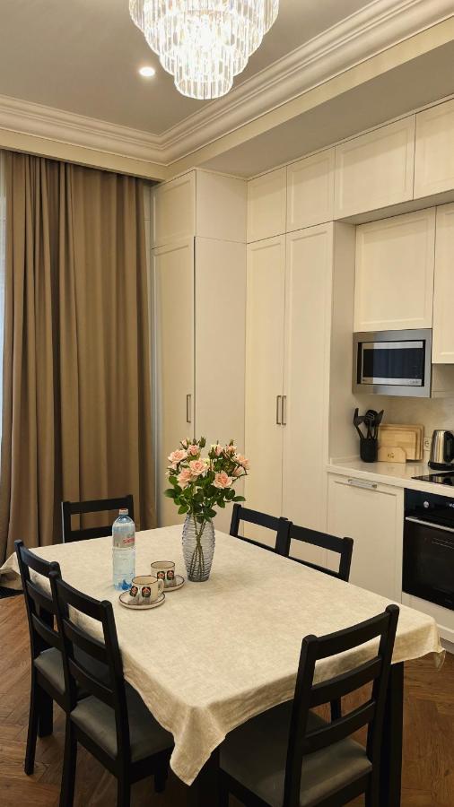Two-Bedroom Deluxe Apartment with Garden View