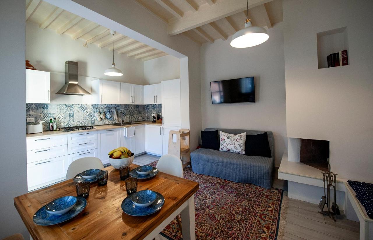 Luxury Old Town Apartment - Ferienwohnung
