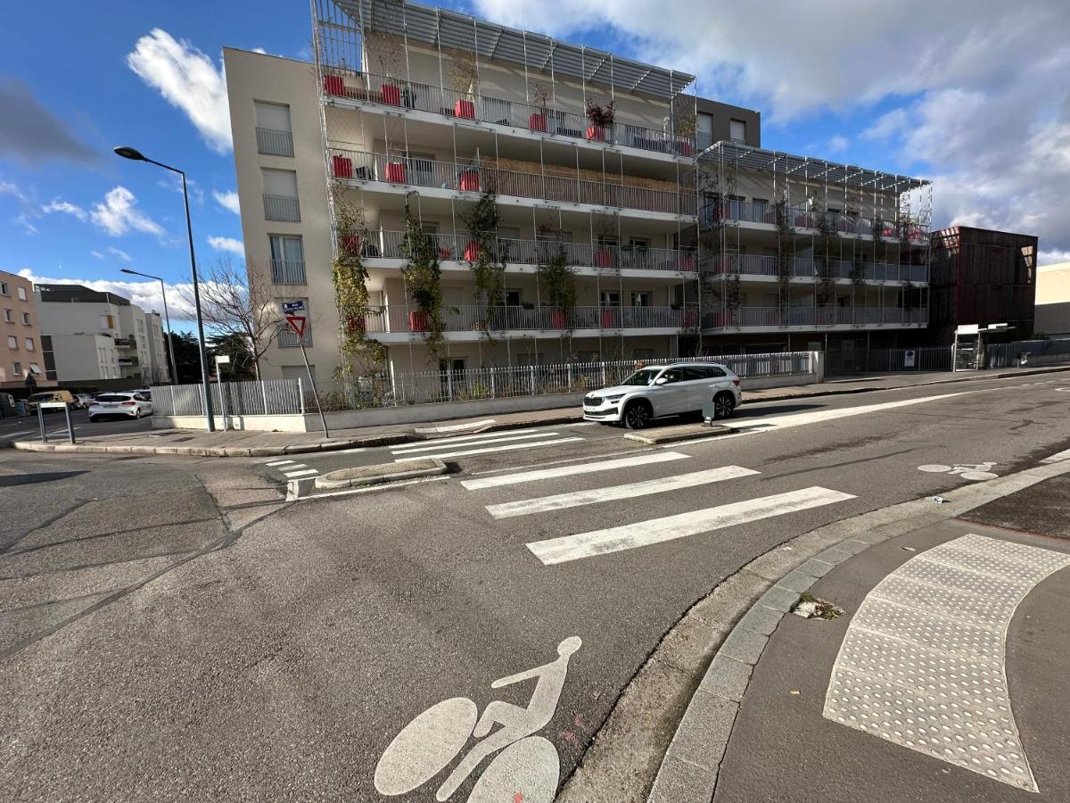 Cocon urban Terrasse et Stationnement gratuit - B&B