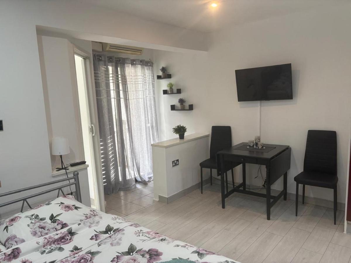 Theodoros Apt.22 - Chambres d’hôtes
