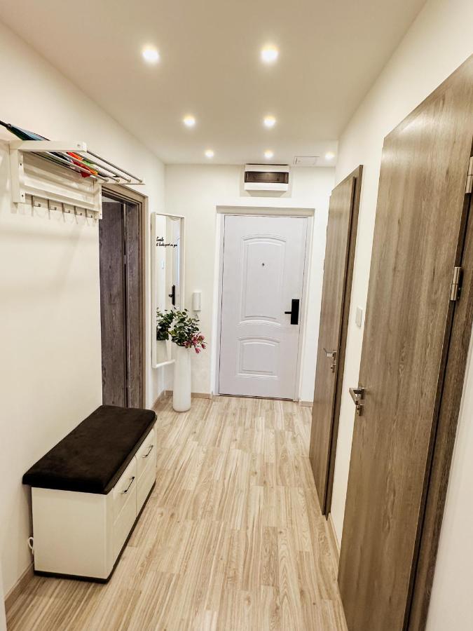 Palace City Apartman,T13, AC, Klima - Chambres d’hôtes Székesfehérvár