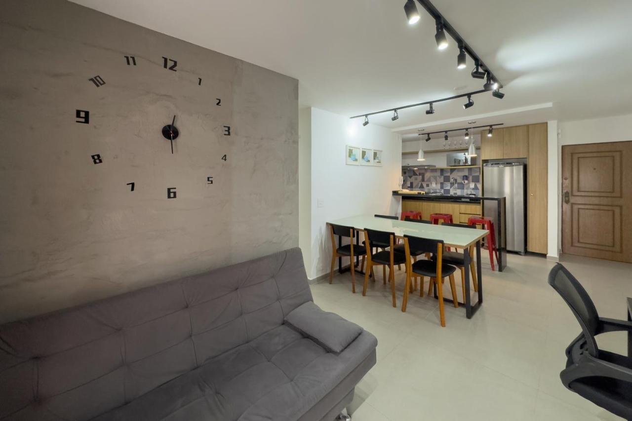 PE0061 - Recem reformado 2 dorms piscina 2vagas garagem ao lado do Allianz Parque - Ferienwohnung São Paulo