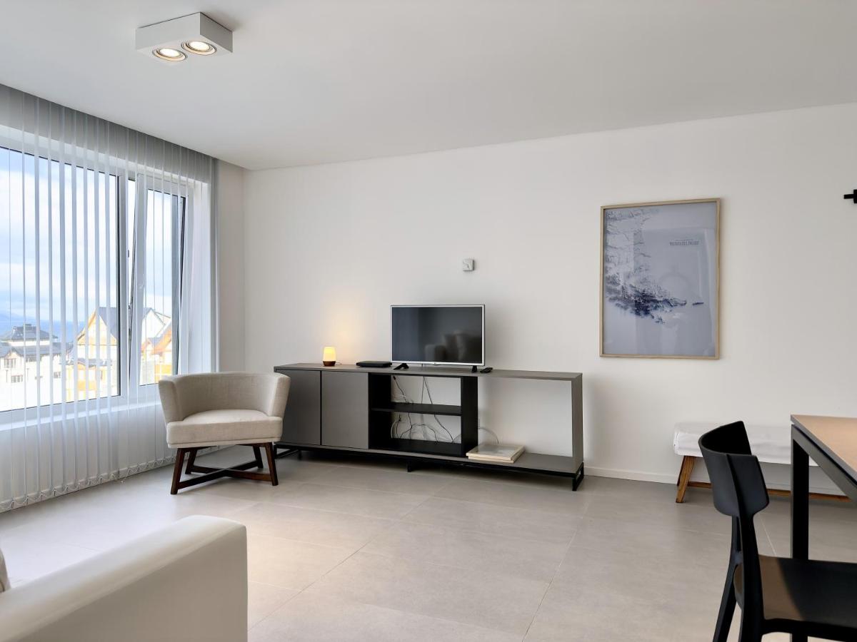 Appartement met 2 Slaapkamers en Uitzicht op de Baai