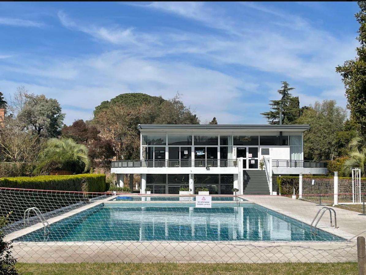 Lindisimo apartamento con parrilla y piscina, en country - Ferienwohnung