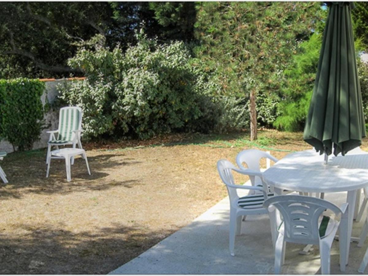 Maison 4/6 personnes à L'Épine avec animaux admis et jardin clos - FR-1-823-8 - B&B L'Épine