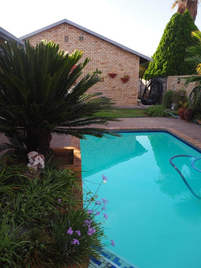 Smirna Guesthouse - Chambres d’hôtes
