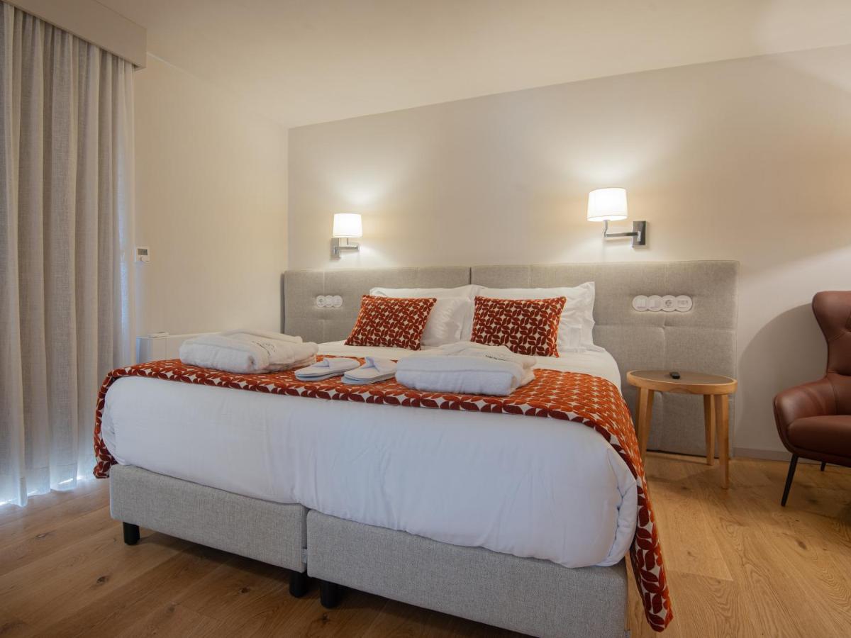 Doppelzimmer mit Poolblick