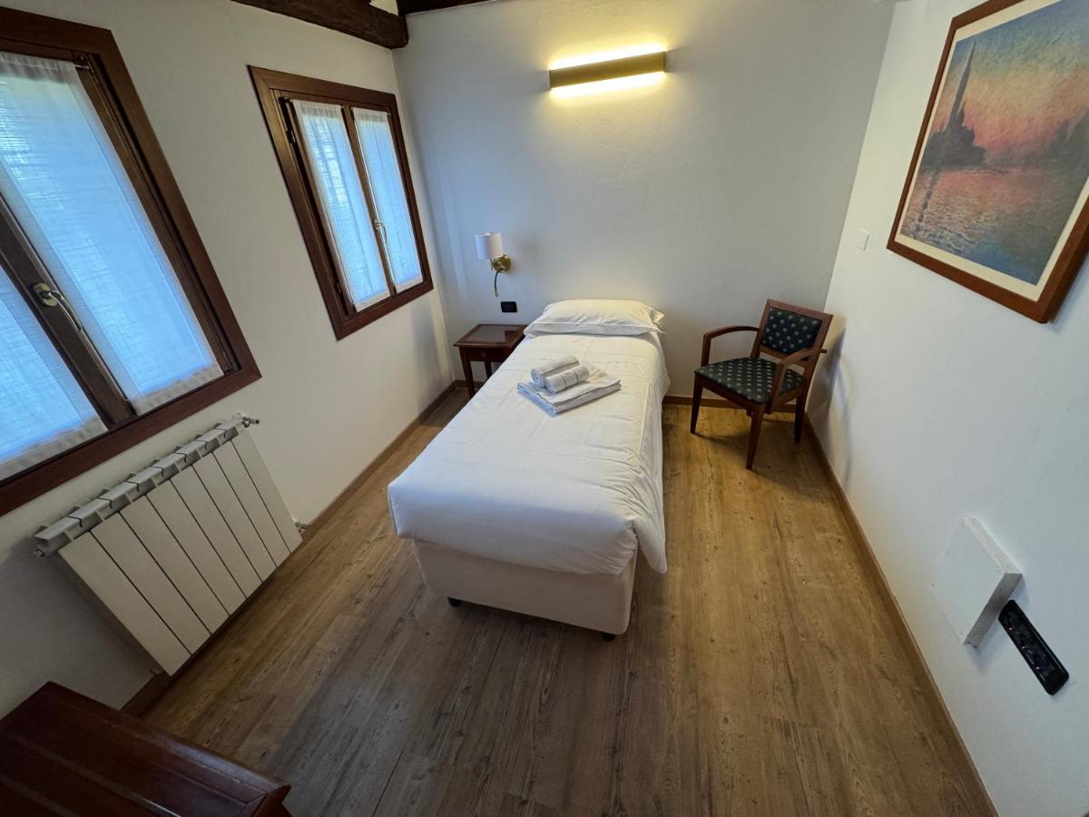 Chambre Familiale avec Salle de Bains Privative
