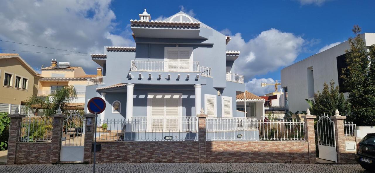 Dona Ana Guesthouse - B&B