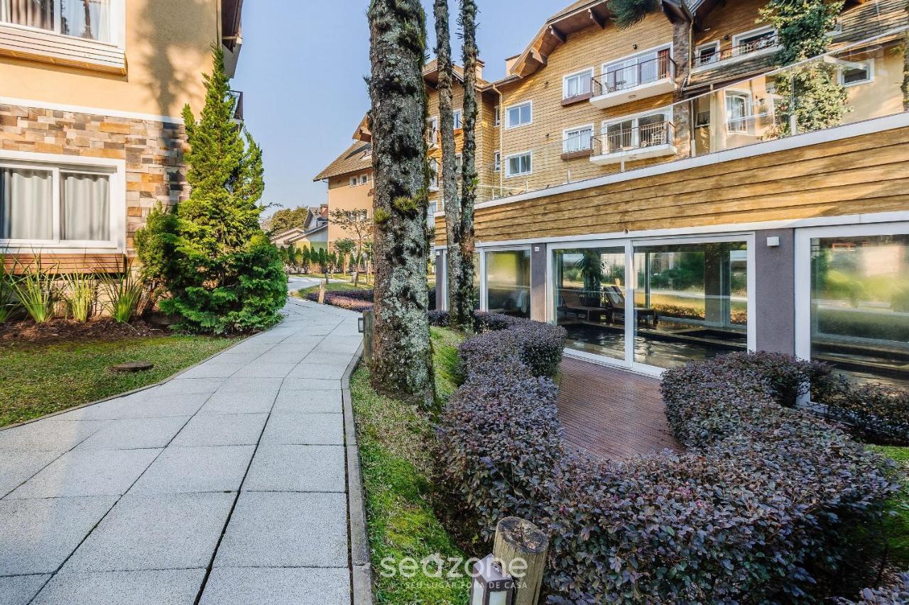 Belo apartamento com piscina aquecida CAP0302 - Bed and Breakfast Gramado
