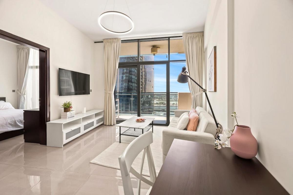 C&L Homes Dubai Canal - B&B