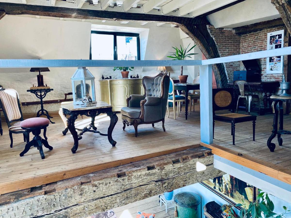 The Mystic's Lodge Group Bookings - B&B