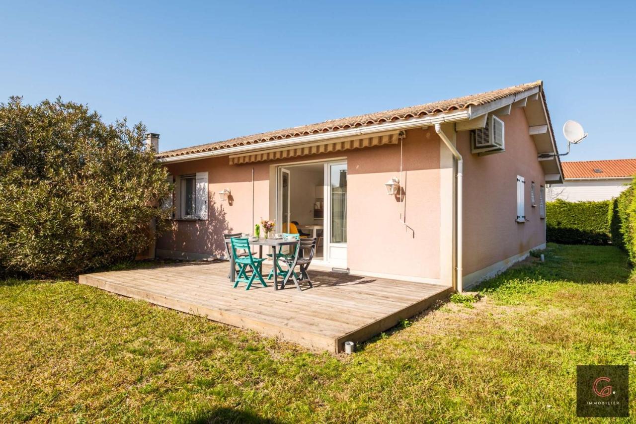 Maison de Vacances à Biscarrosse – Proche du Lac de Latécoère 5 personnes - Bed and Breakfast Biscarrosse