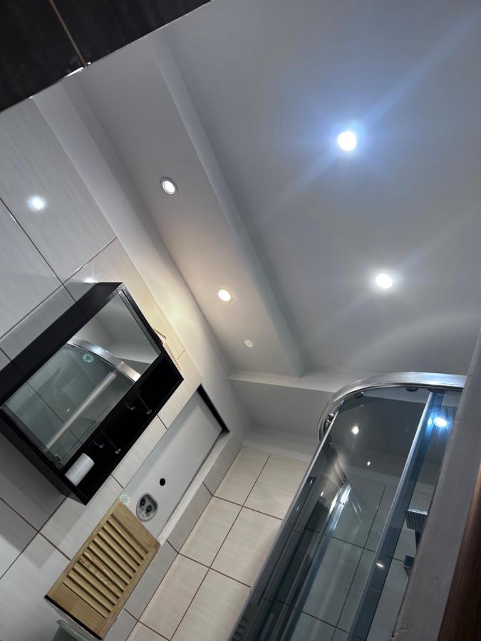 Apartament Orzeszkowa - B&B