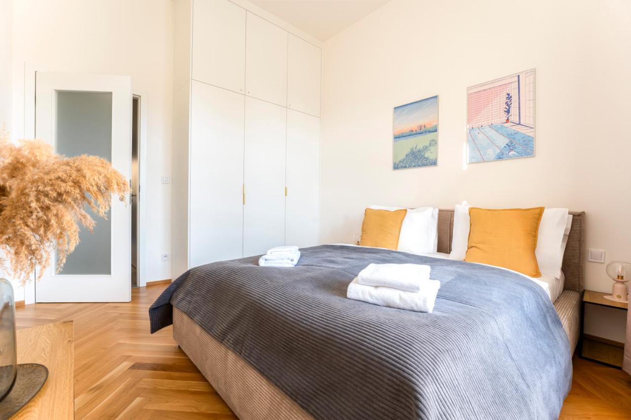 Superior One-Bedroom Apartment