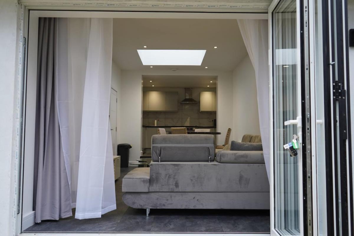 Modern Flat near Wembley stadium - B&B The Hyde