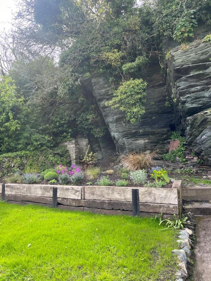 1 Rock Cottages - B&B Treknow
