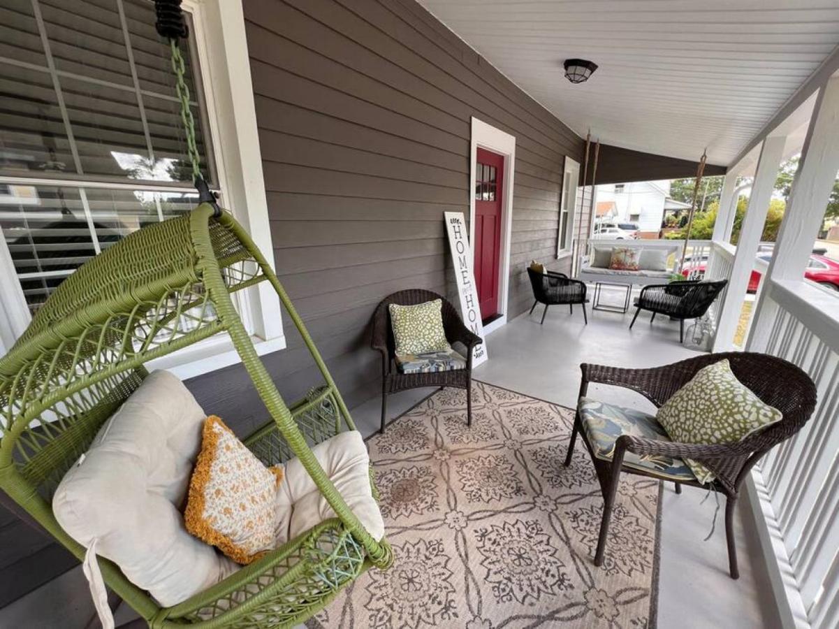 Historic Home in Downtown Greer Shop Eat & Sleep - Chambres d'hôtes Greer