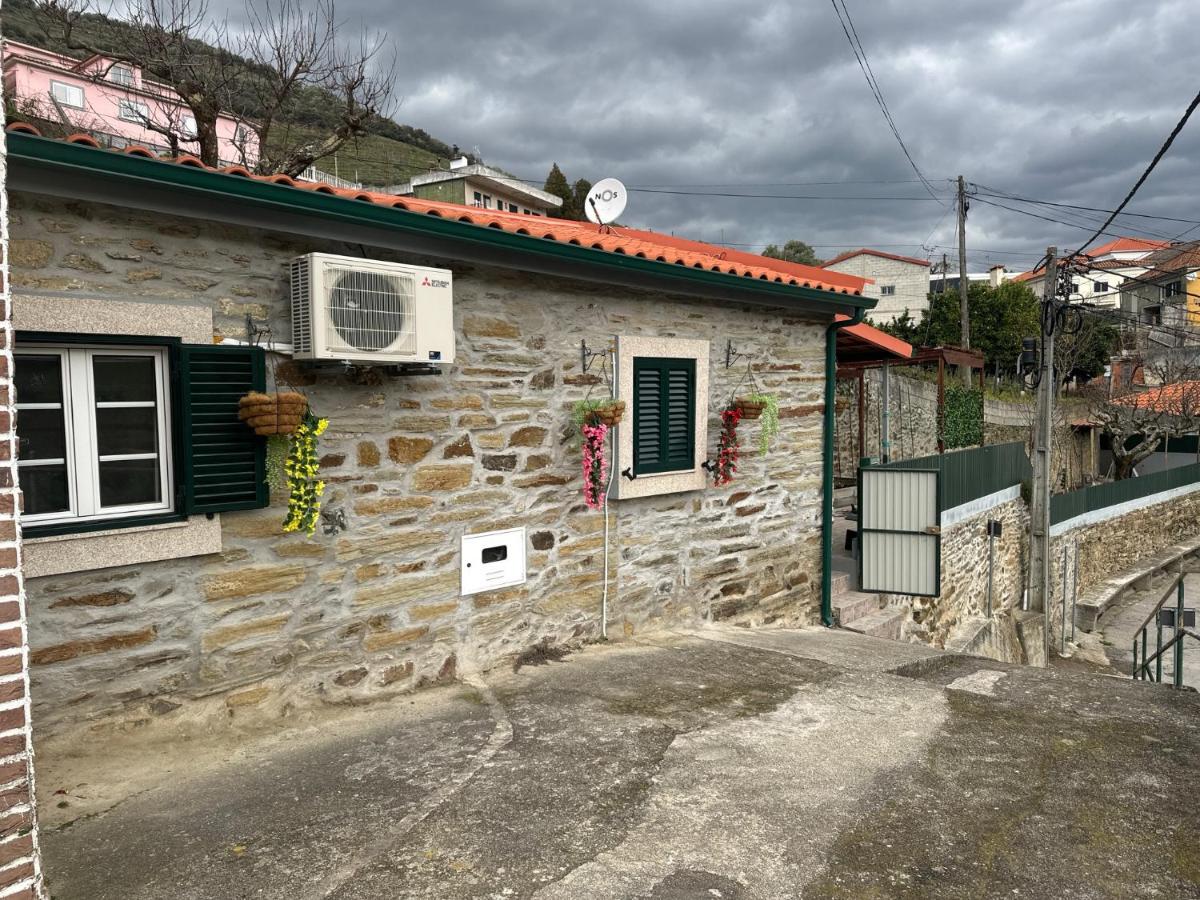 Sobreira Stone Cottage - Ferienwohnung