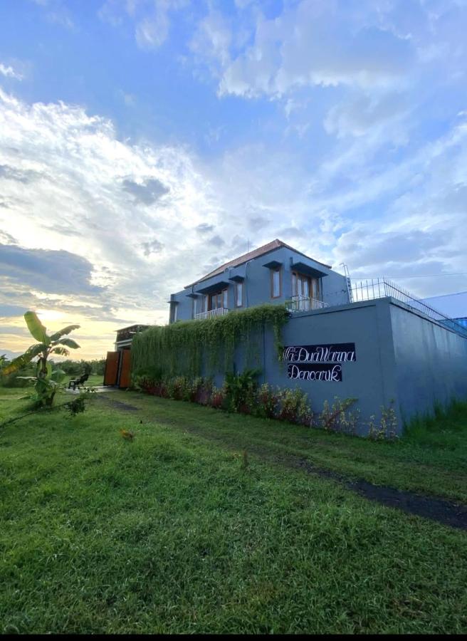 Villa Dua Warna Dencarik - B&B Lovina