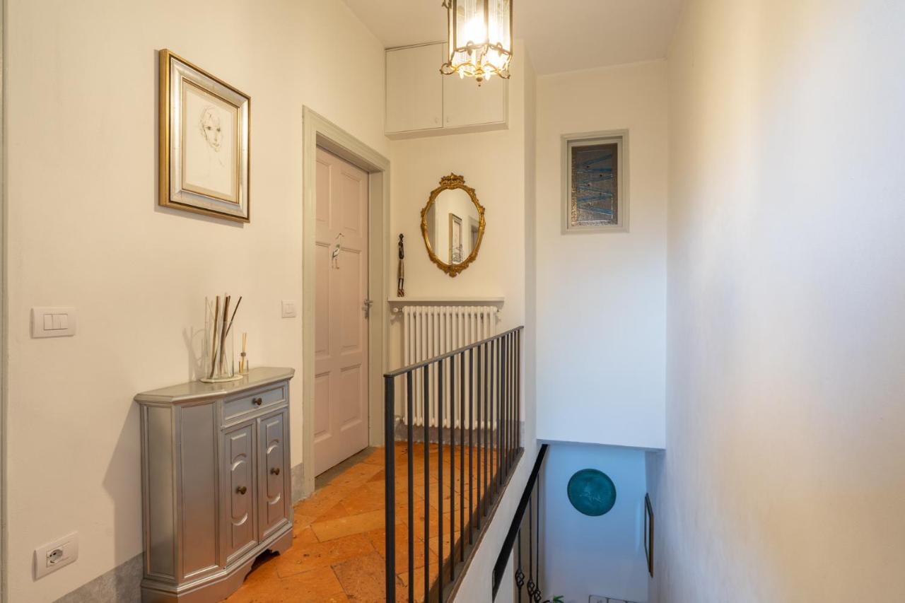 CHIAVE DI VOLTA Lovely Guesthouse with Terrace - B&B Varenna
