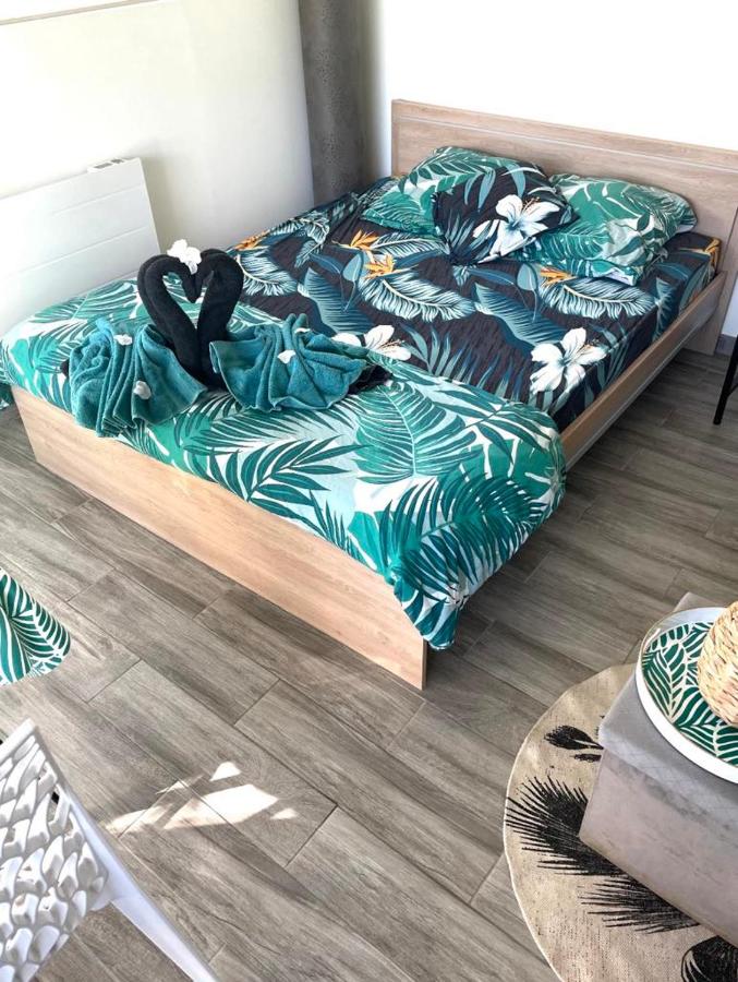 Anexxe - Ferienwohnung Coutouvre