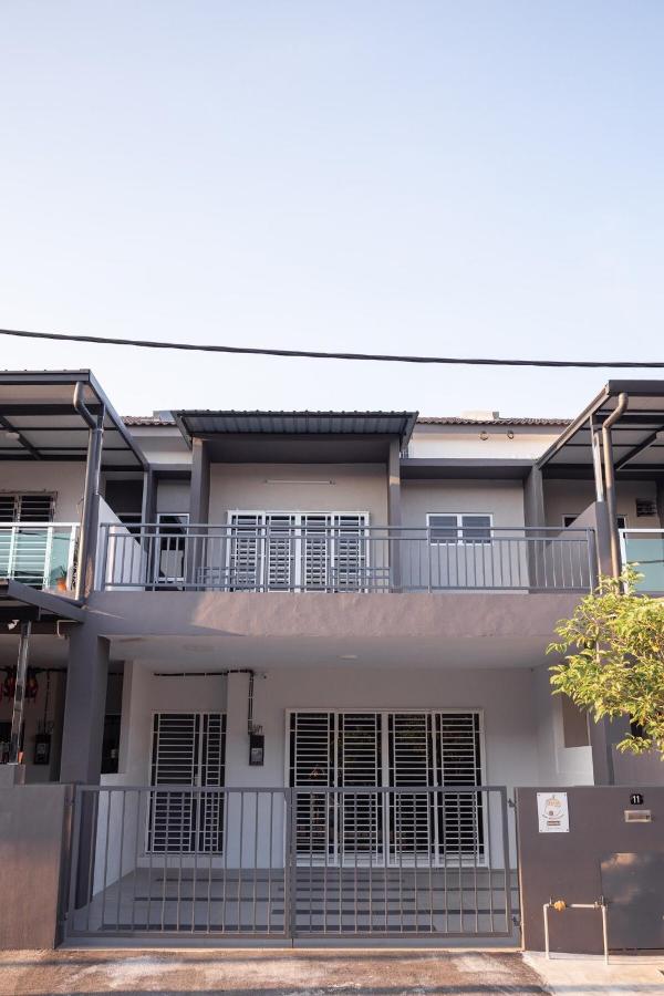 Taiping Bali Home 5R3B, 7mins-Tpg Lake Gardens - Ferienwohnung Taiping