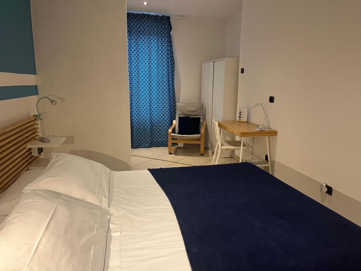 Doppel- oder Zweibettzimmer