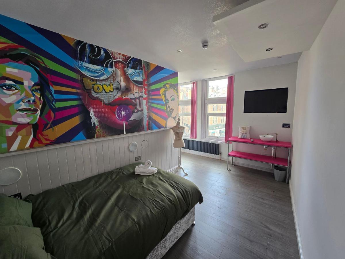 Two-Bedroom Apartment with City View