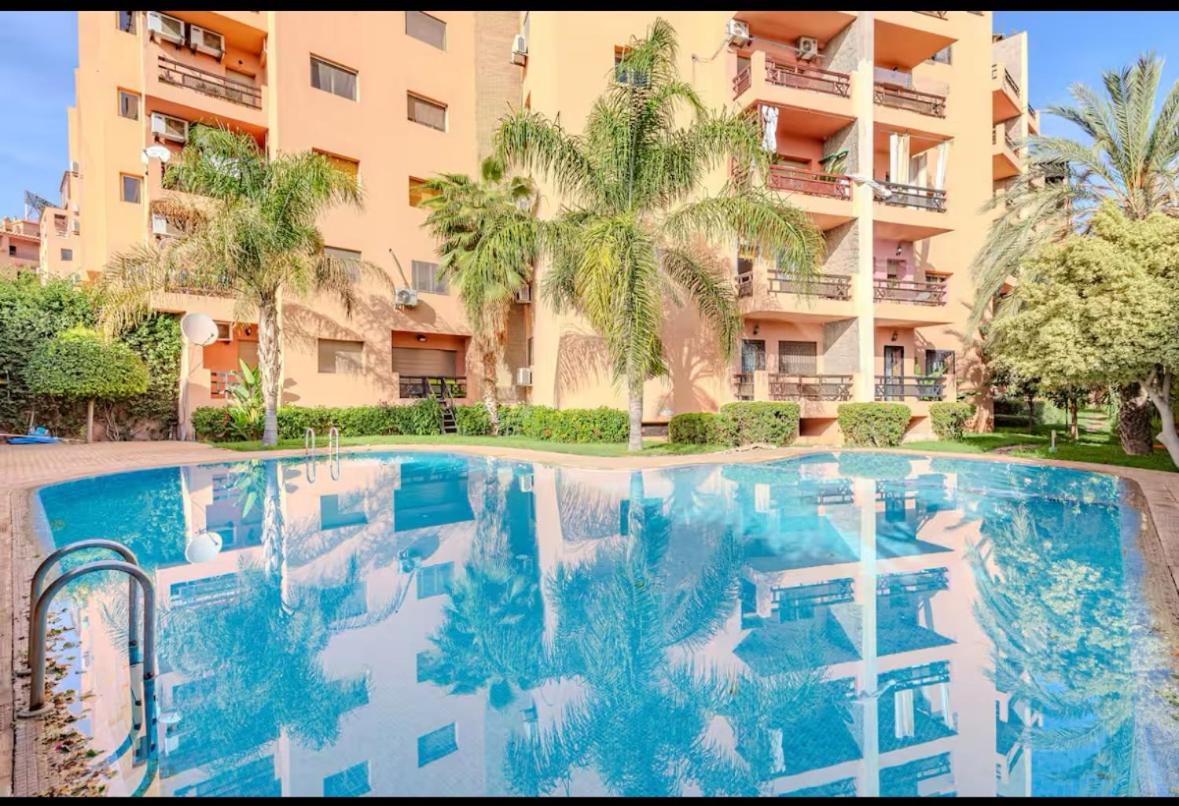 2-bedroom luxury contemporary apartment Hivernage - B&B