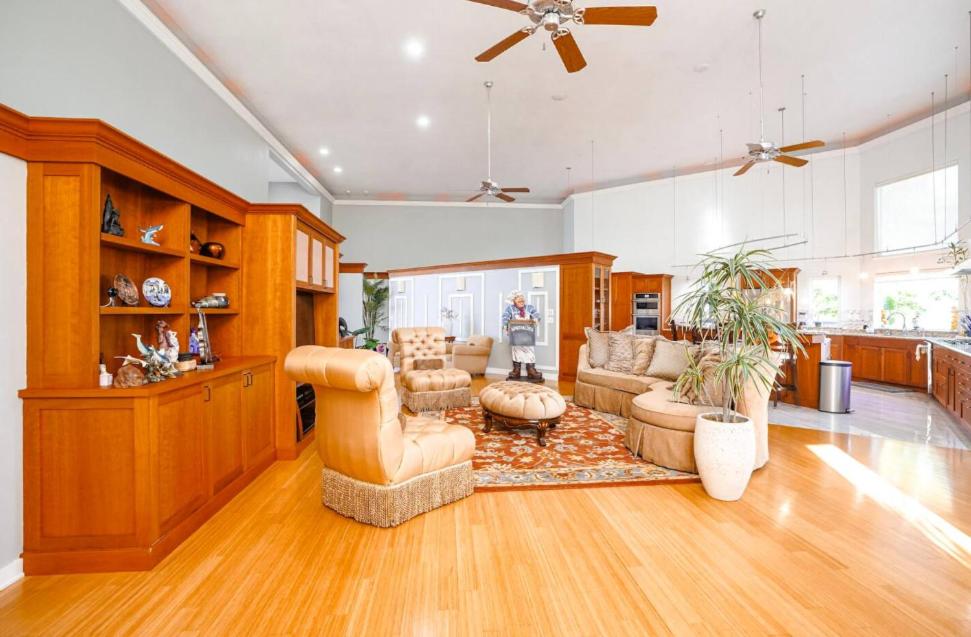 New Skagit Tulip Farm Estate 3 beds 2 baths - B&B