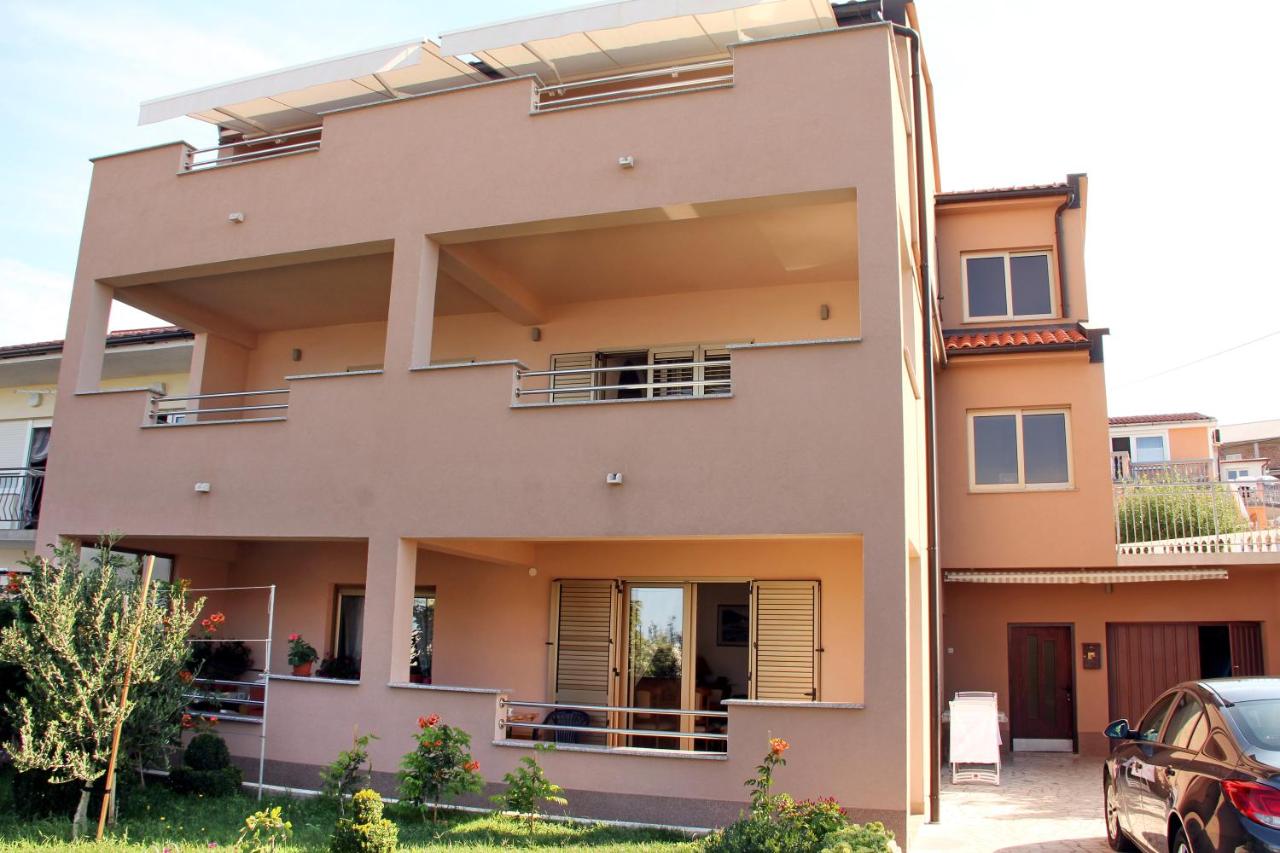 Apartman Ruža - Ferienwohnung