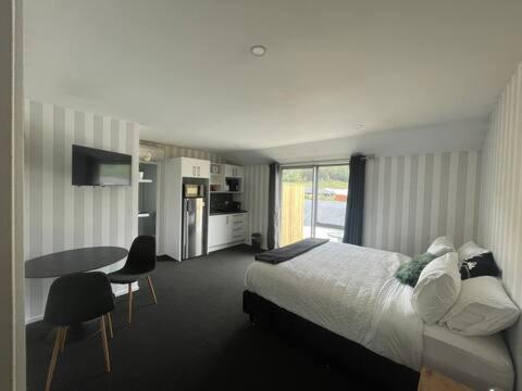 Charming Studio with Remarkable views - B&B