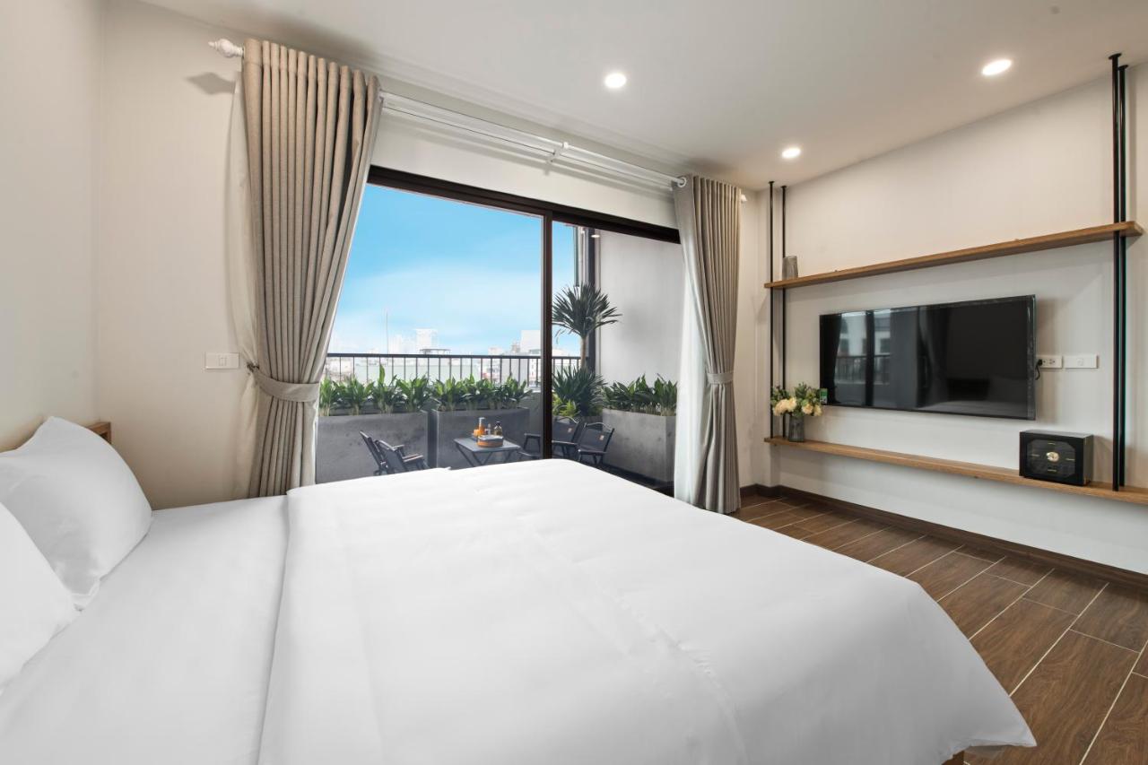 King Suite with Balcony