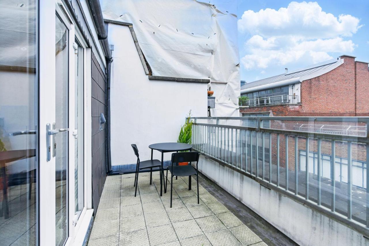 Modern Clerkenwell Loft Spacious Private Terrace - Ferienwohnung London