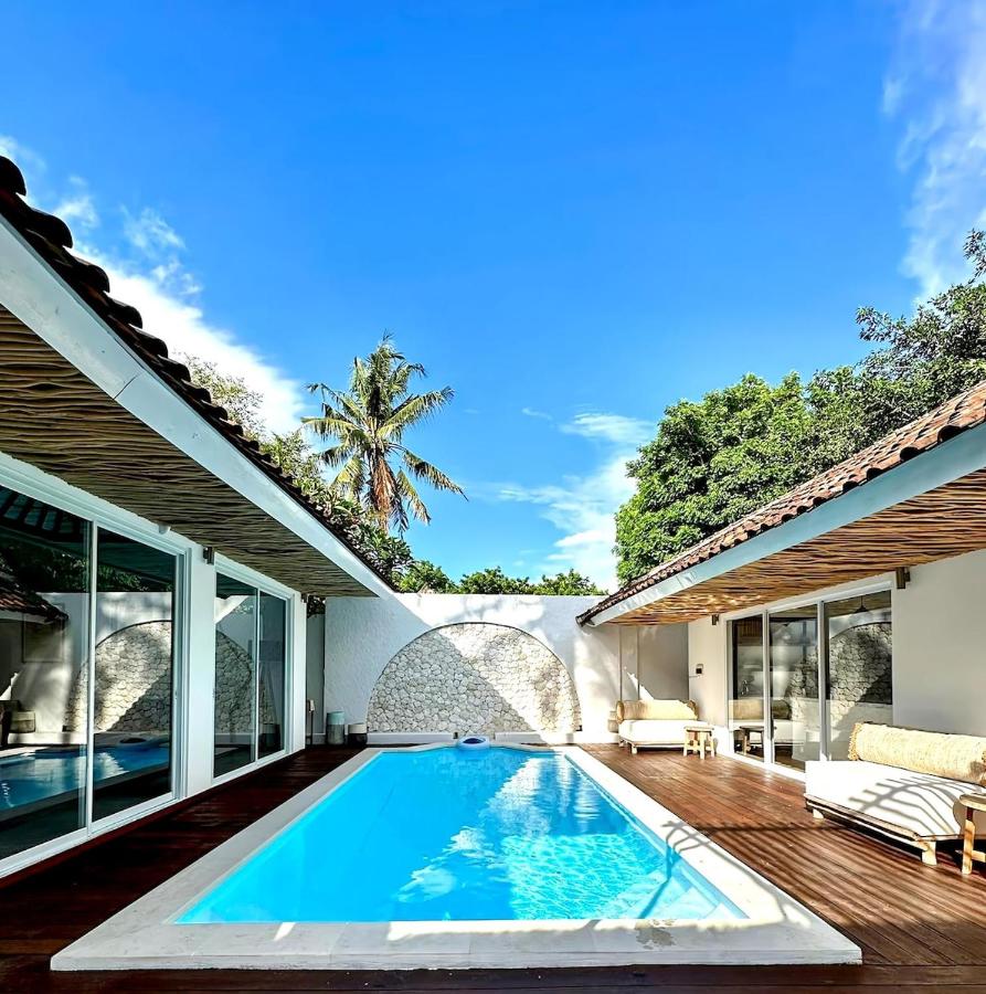 Luxury at Family Ties Villa - B&B