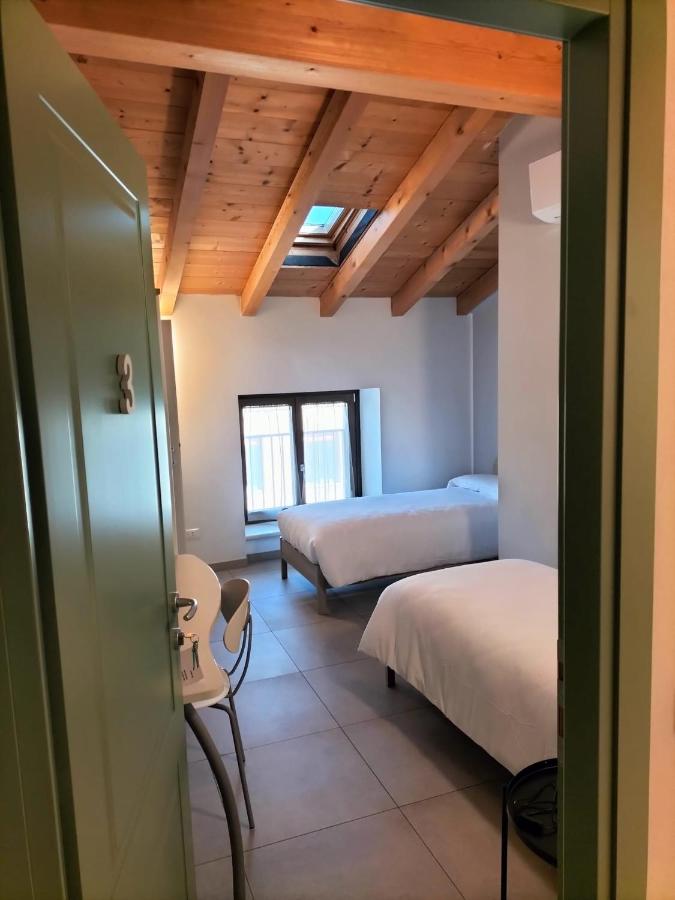 Camera Doppia con Letti Singoli con Bagno Privato 