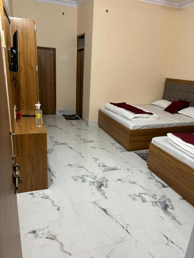 Pushkar Homestay Varanasi - B&B