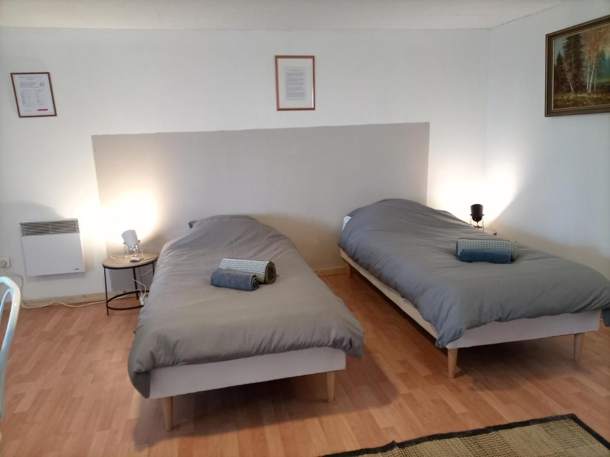 Vierpersoonskamer met Gedeelde Badkamer
