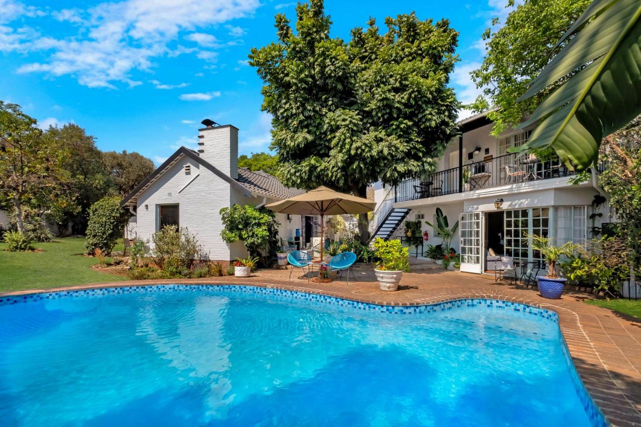 Amoris Guesthouse Randburg II - Darrenwood - B&B