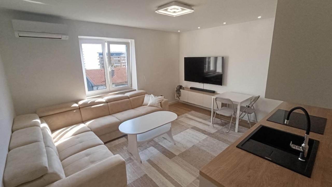 Apartment Omaro Rijeka - Ferienwohnung Rijeka