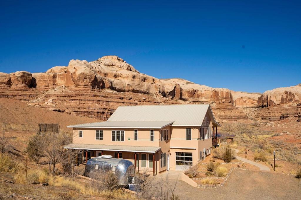 The Retreat at Calf Canyon - Bed and Breakfast Bluff