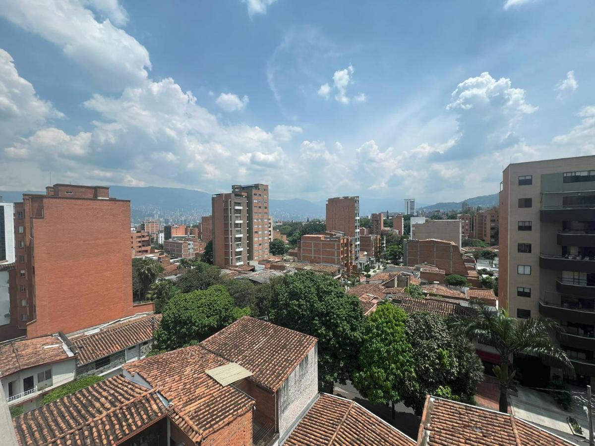 Comodo y amplio apartamento en Laureles - B&B