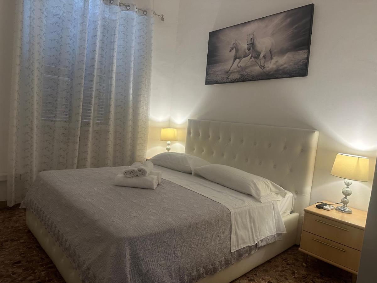 Four-Bedroom Deluxe Apartment