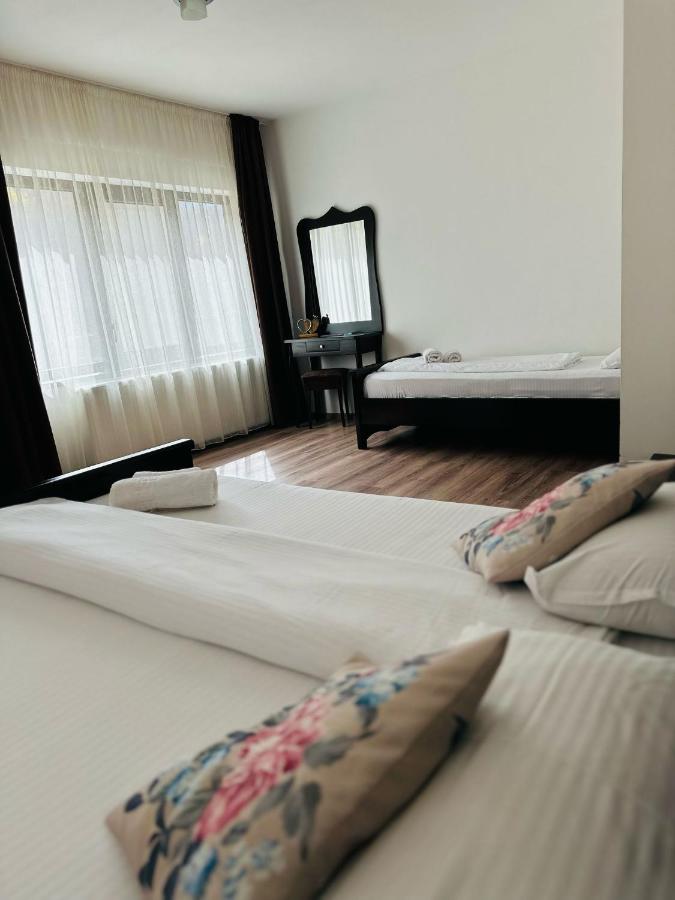 Dreibettzimmer