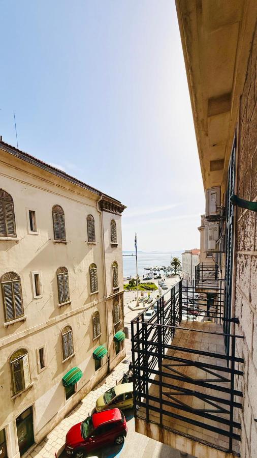 Riva Waterfront Apartments - Chambres d’hôtes Split