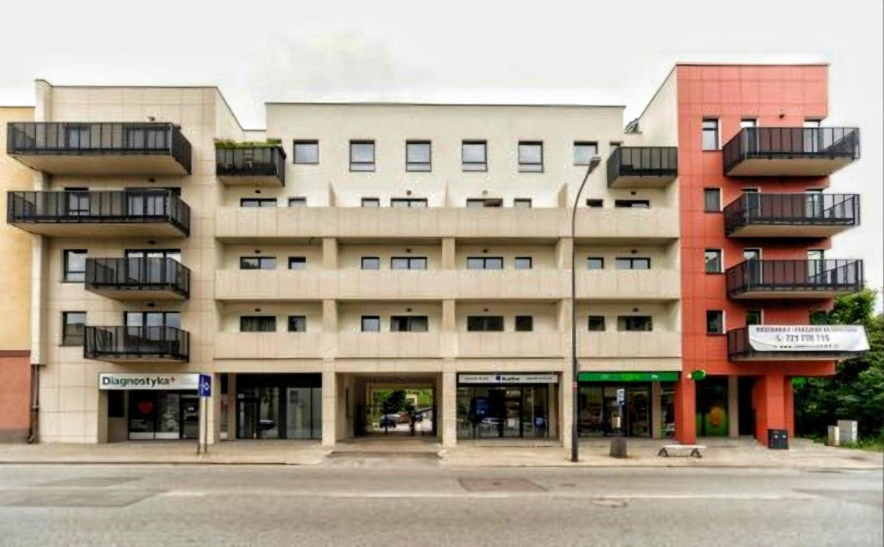Apartament EXPO z Wanną, Hopa Lupa, Nowa Sukcesja, Bezpłatny Parking przy ulicy w nocy oraz weekend - B&B Lodz